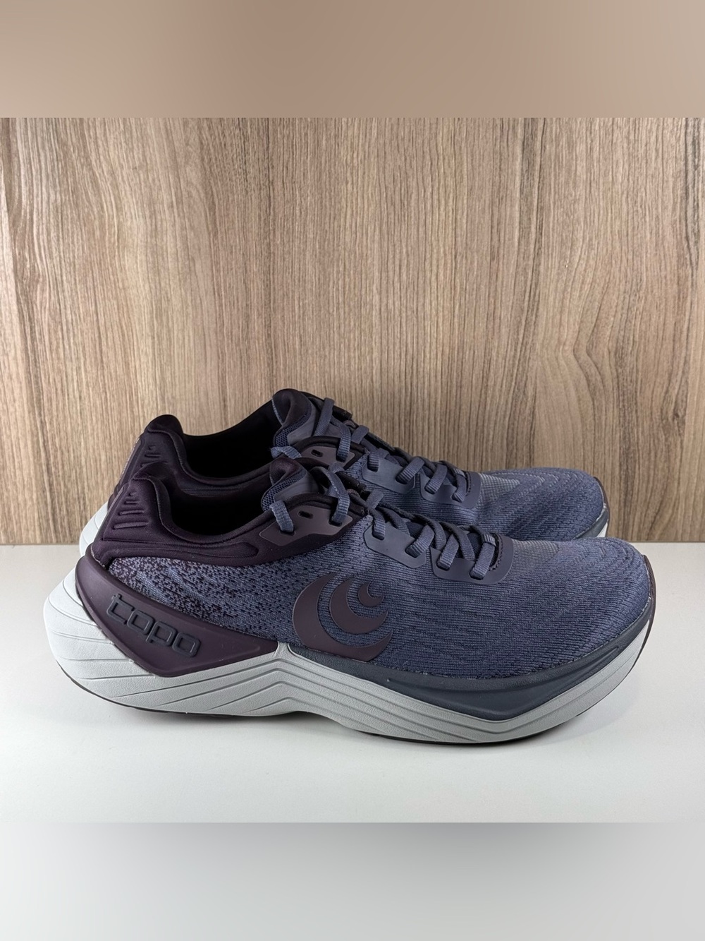 Topo Athletic Ultrafly 5 Purple/Grey Running Shoes Women’s Size 7